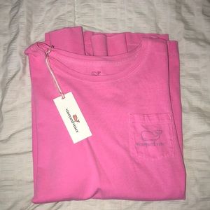 women’s vineyard vines t-shirt
